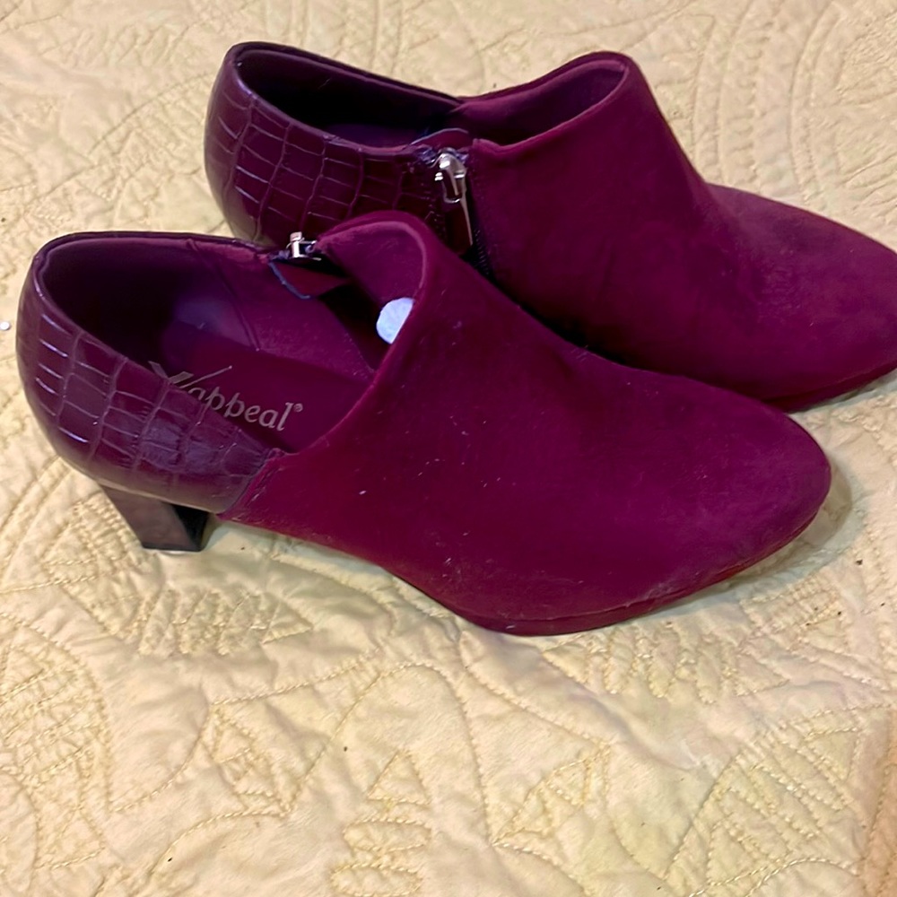 Super cute! Worn once for a banquet. Comfortable “bootie” heels. Sz 8